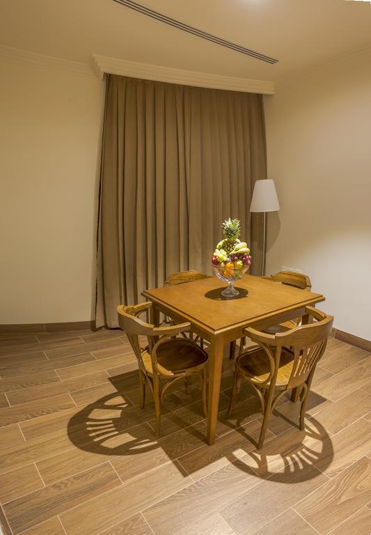 ריאד Burj Alhayat Hotel Suites Olaya מראה חיצוני תמונה