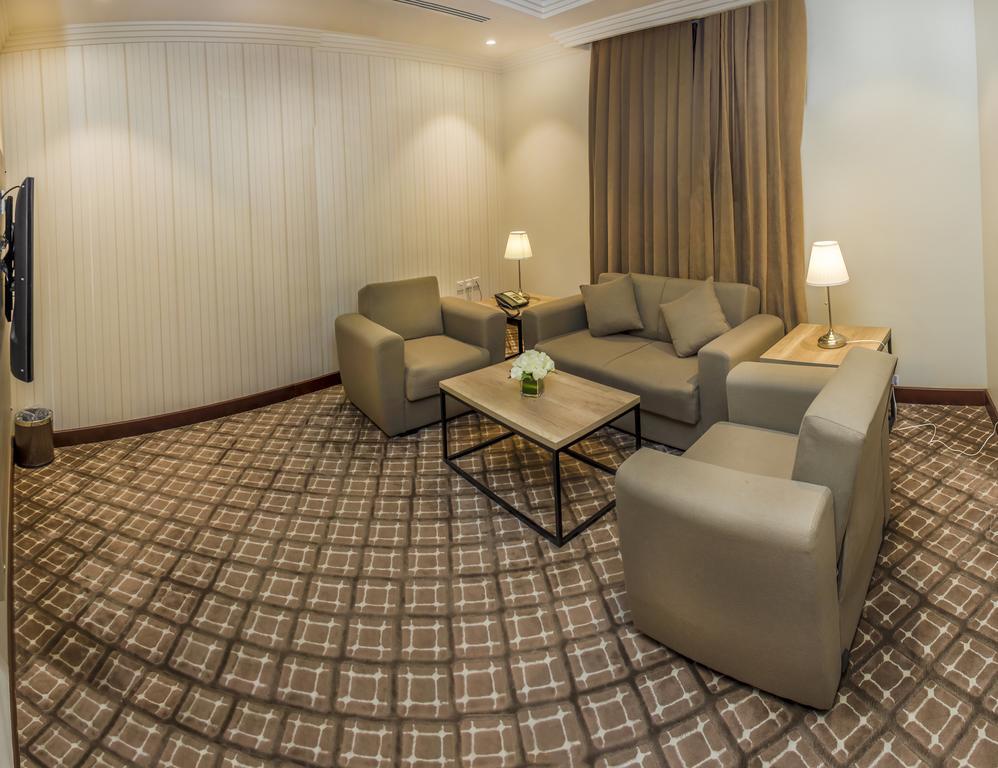 ריאד Burj Alhayat Hotel Suites Olaya מראה חיצוני תמונה