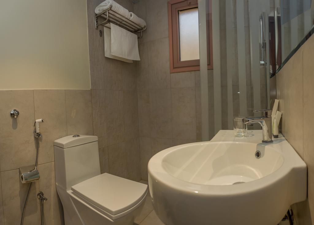 ריאד Burj Alhayat Hotel Suites Olaya מראה חיצוני תמונה