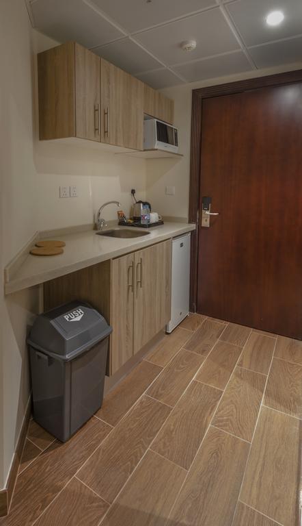 ריאד Burj Alhayat Hotel Suites Olaya מראה חיצוני תמונה